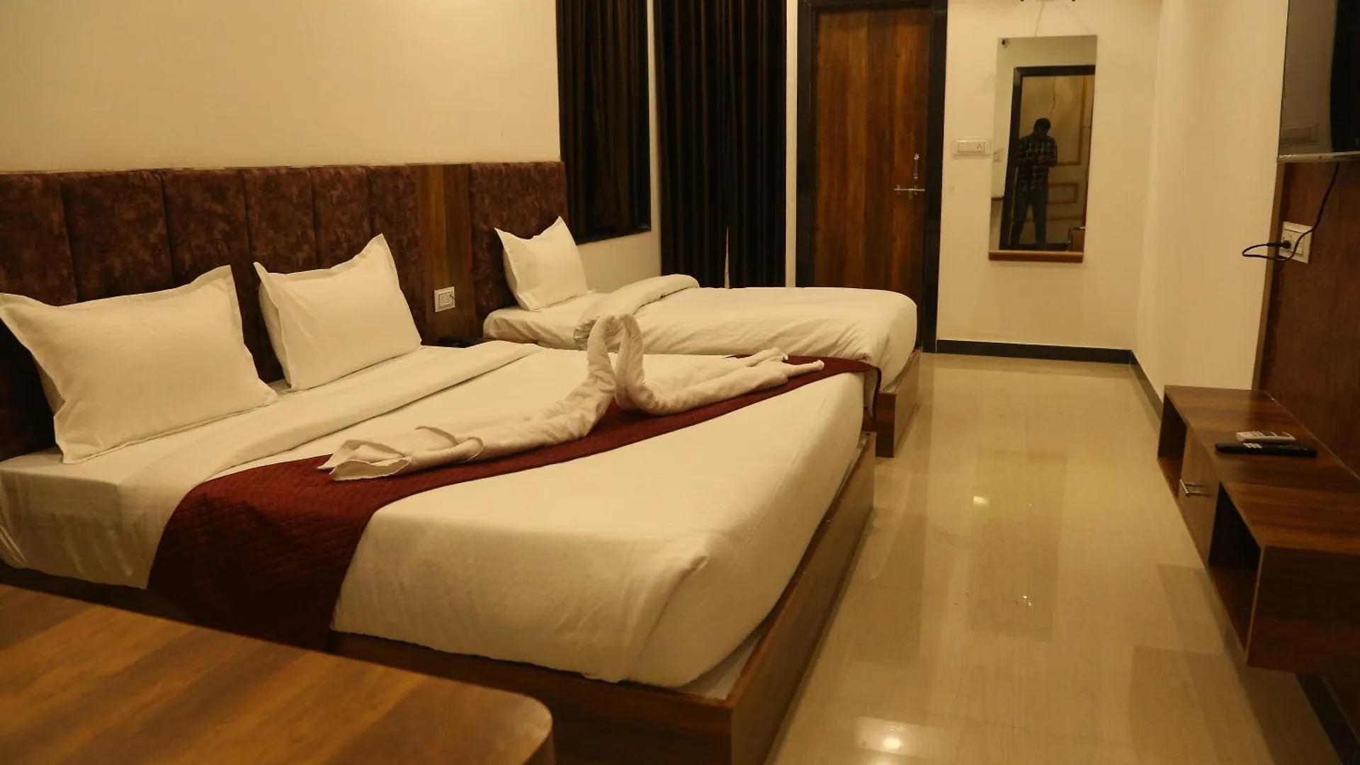 Hotel The Mountway Udaipur